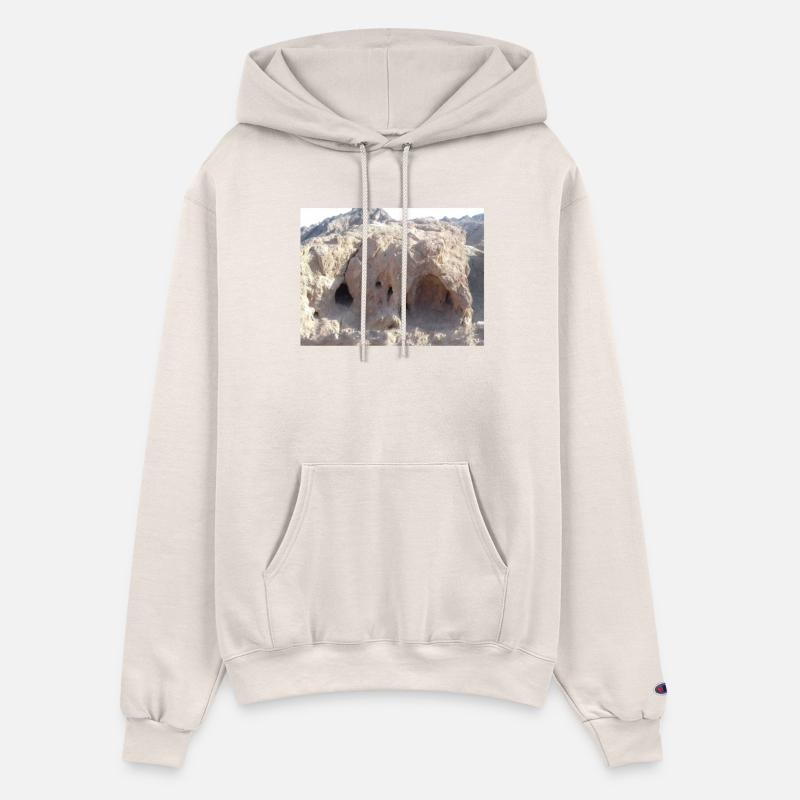 A strange cave in Al Tuwailat Valley, Egypt