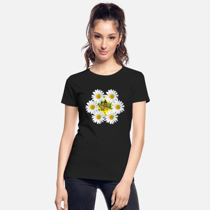 daisy flowerpattern butterfly insect daisies bloom