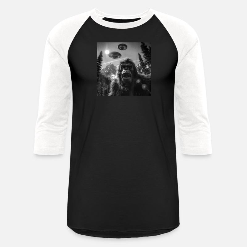 Graphic Bigfoot Sasquatch Selfie