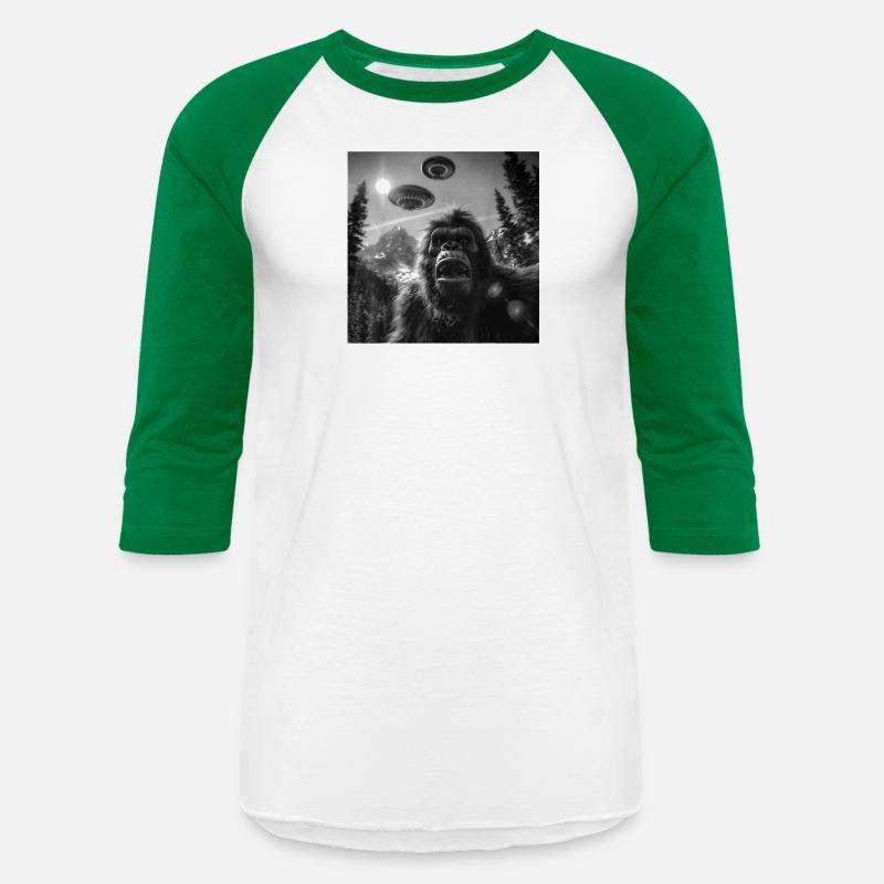 Graphic Bigfoot Sasquatch Selfie