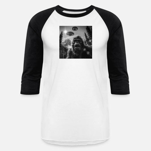 Graphic Bigfoot Sasquatch Selfie