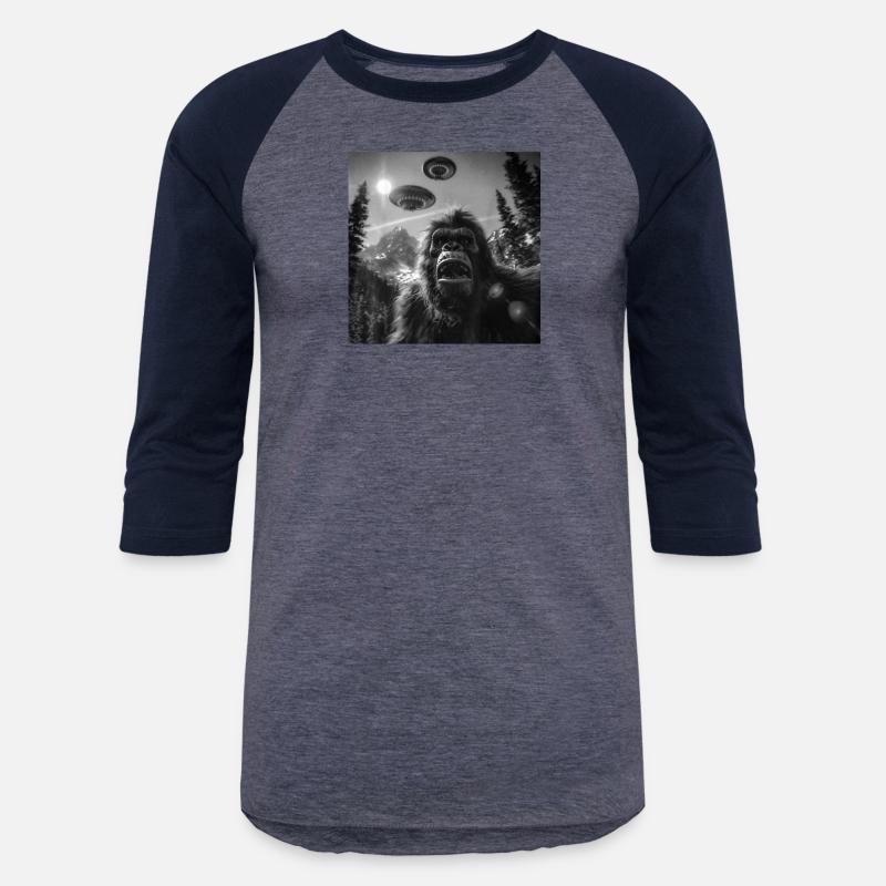 Graphic Bigfoot Sasquatch Selfie