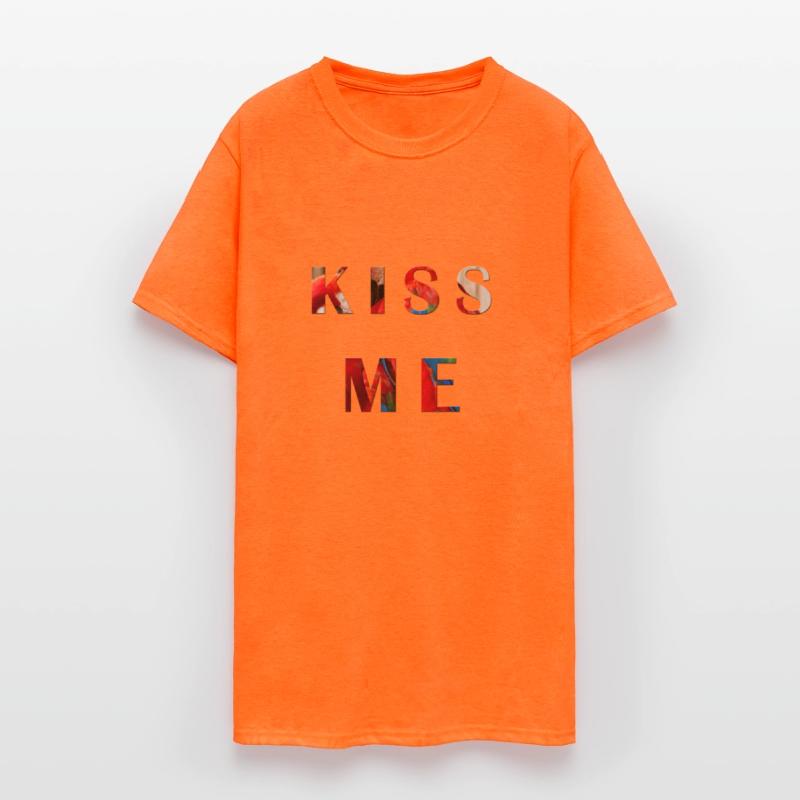 KISS ME COLORFUL T-SHIRT