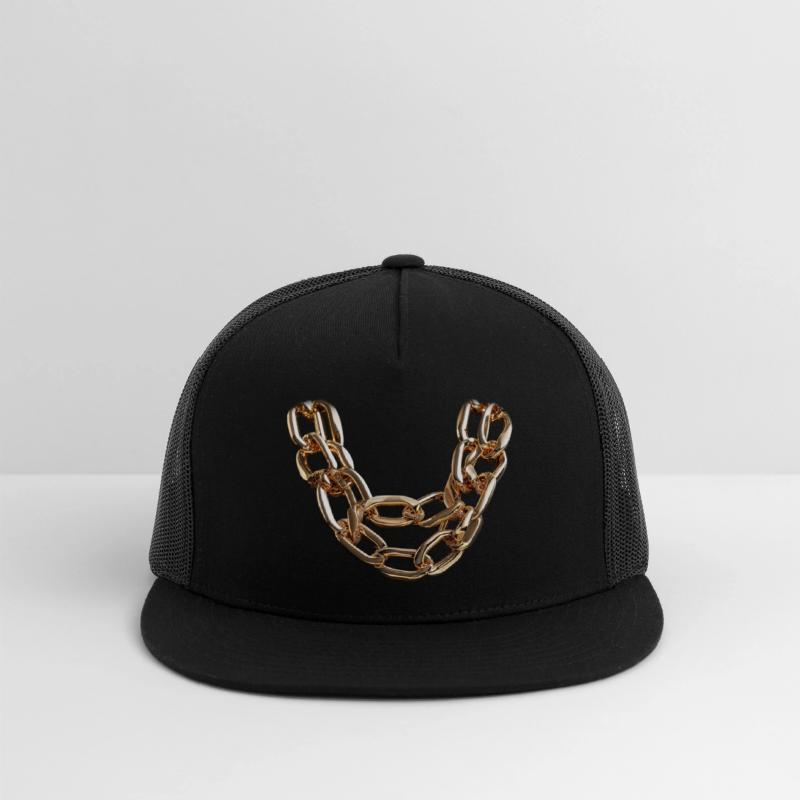 Shiny gold bold chain